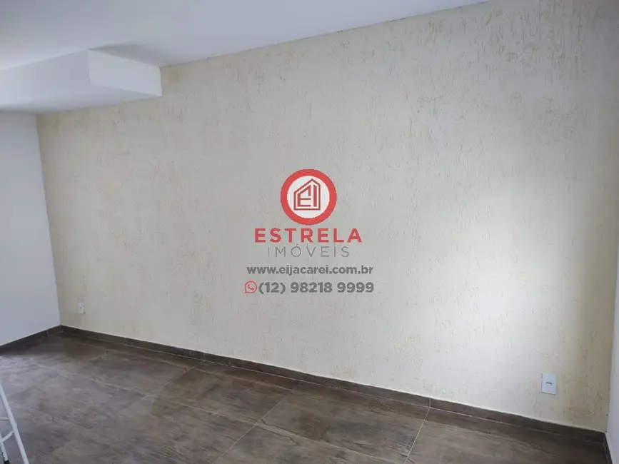 Foto 4 de Casa de Condomínio com 2 quartos à venda, 74m2 em Jardim Colônia, Jacarei - SP
