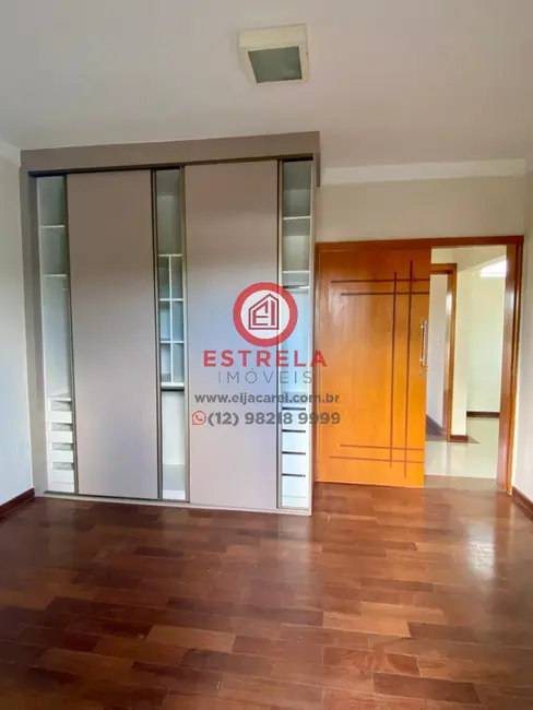 Foto 8 de Casa de Condomínio com 3 quartos à venda, 220m2 em Jardim Califórnia, Jacarei - SP