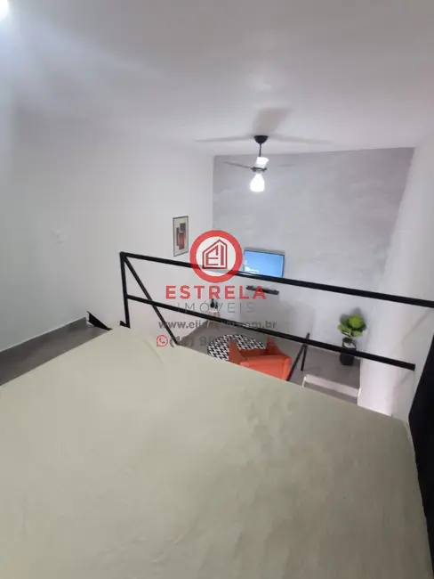 Foto 12 de Apartamento com 1 quarto para alugar, 25m2 em Bairro do Colonia, Jacarei - SP