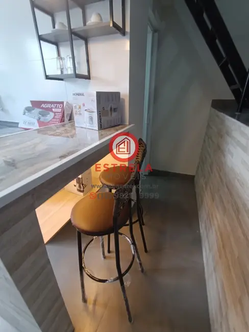 Foto 17 de Apartamento com 1 quarto para alugar, 25m2 em Bairro do Colonia, Jacarei - SP