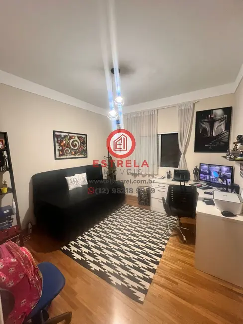 Foto 8 de Casa com 4 quartos à venda, 233m2 em Residencial Santa Paula, Jacarei - SP