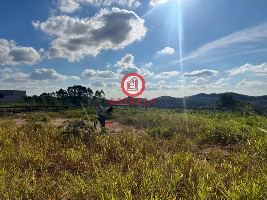 Foto 10 de Chácara à venda, 1000m2 em Jardim Colônia, Jacarei - SP