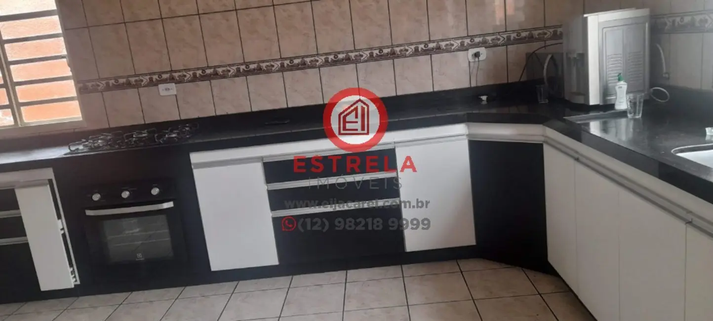 Foto 8 de Casa com 3 quartos à venda, 360m2 em Jardim Maria Amélia, Jacarei - SP