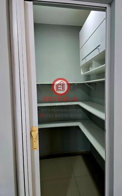 Foto 8 de Casa de Condomínio com 5 quartos à venda, 312m2 em Loteamento Villa Branca, Jacarei - SP