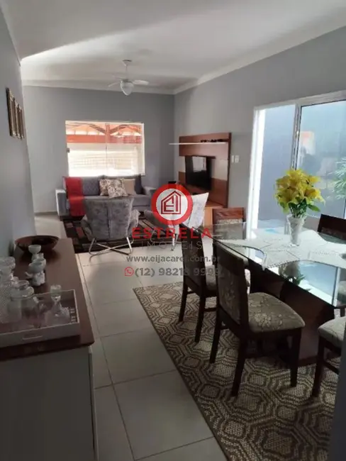 Foto 6 de Casa com 3 quartos à venda, 180m2 em Loteamento Villa Branca, Jacarei - SP