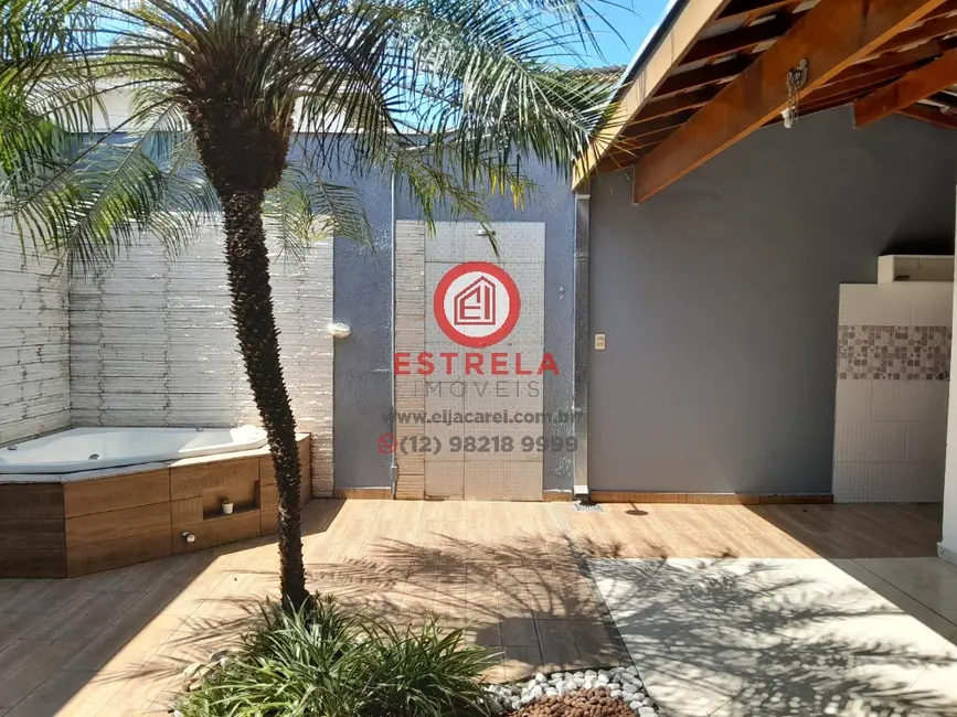 Casa com 3 quartos à venda, 120m2 em Condomínio Residence Club, Jacarei - SP - imagem 1 Foto 1 de Casa com 3 quartos à venda, 120m2 em Condomínio Residence Club, Jacarei - SP