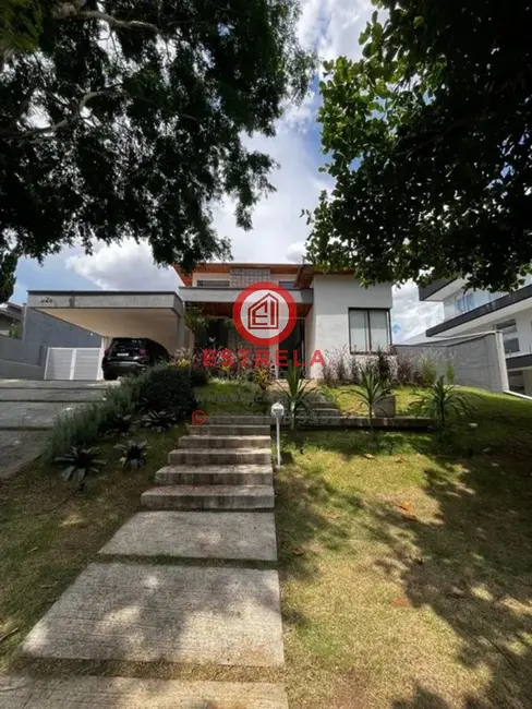 Foto 3 de Casa com 4 quartos para alugar, 300m2 em Condomínio Residencial Mirante do Vale, Jacarei - SP