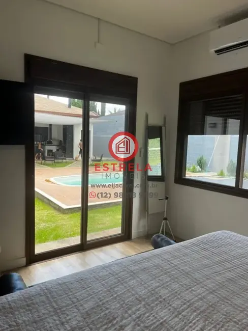 Foto 5 de Casa com 4 quartos para alugar, 300m2 em Condomínio Residencial Mirante do Vale, Jacarei - SP