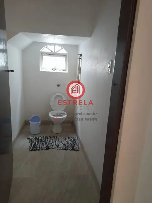 Foto 3 de Casa com 3 quartos à venda, 190m2 em Parque dos Príncipes, Jacarei - SP
