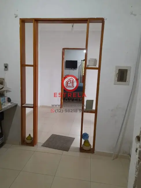 Foto 9 de Casa com 3 quartos à venda, 190m2 em Parque dos Príncipes, Jacarei - SP