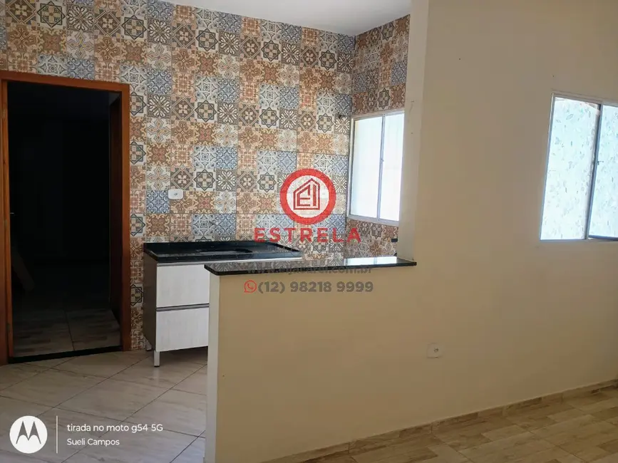 Foto 2 de Casa com 2 quartos à venda, 50m2 em Jardim Paraíso, Jacarei - SP