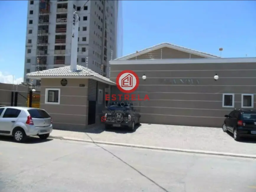 Foto 4 de Casa com 2 quartos à venda, 90m2 em Jardim Califórnia, Jacarei - SP