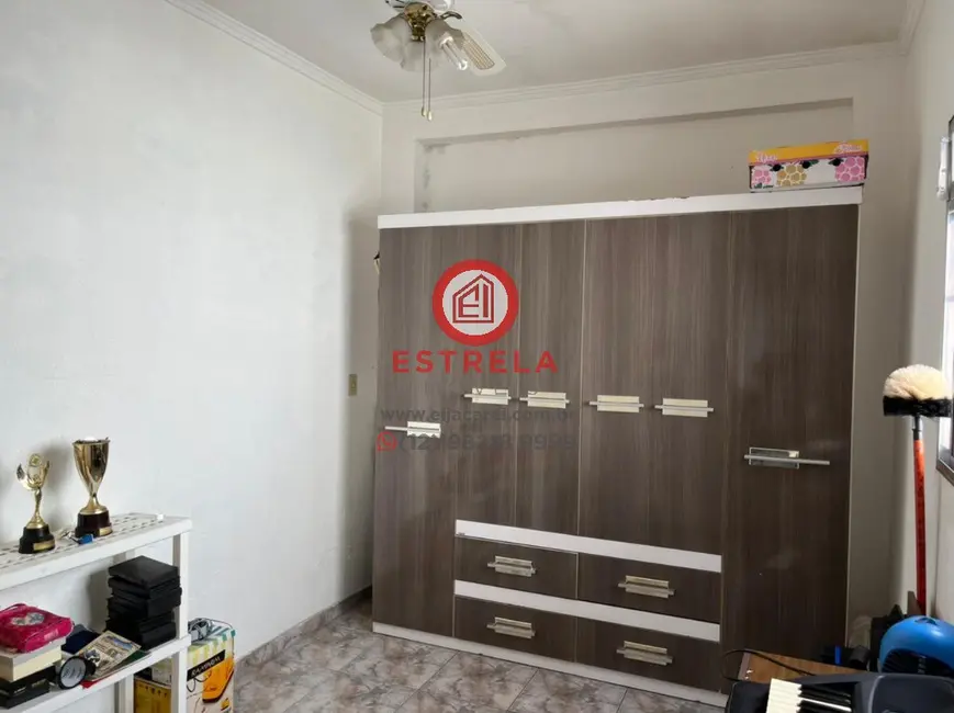 Foto 7 de Casa com 3 quartos à venda, 140m2 em Parque Califórnia, Jacarei - SP