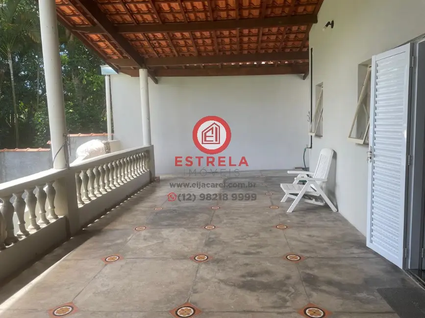 Chácara com 3 quartos à venda, 170m2 em Vila Velha, Cacapava - SP - imagem 9 Foto 9 de Chácara com 3 quartos à venda, 170m2 em Vila Velha, Cacapava - SP