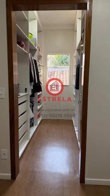 Foto 8 de Casa com 5 quartos à venda, 170m2 em Loteamento Villa Branca, Jacarei - SP