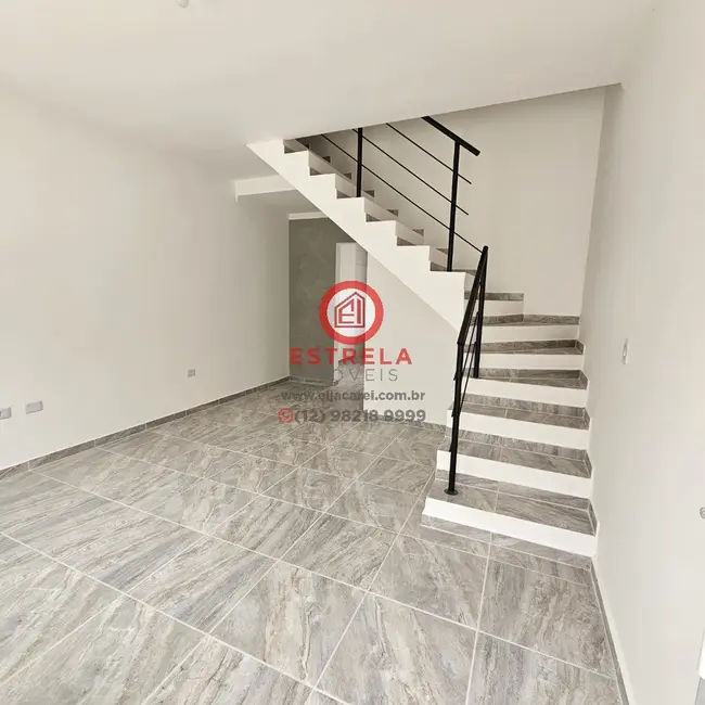 Foto 2 de Casa de Condomínio com 2 quartos à venda, 68m2 em Centro, Santa Branca - SP