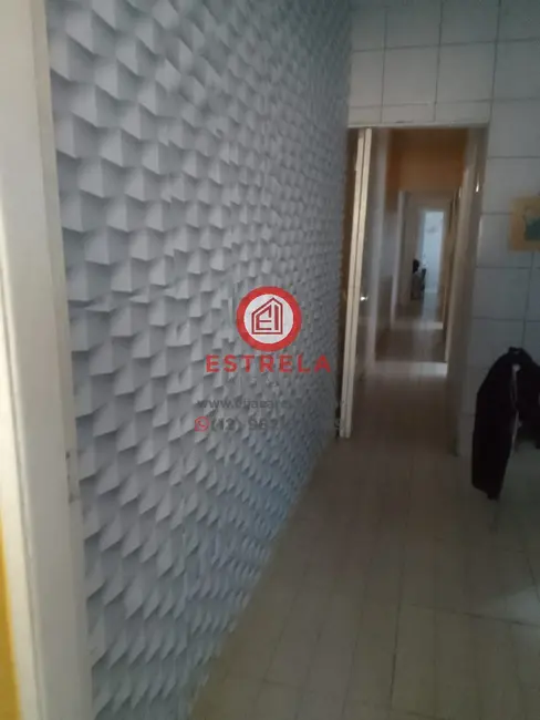 Foto 4 de Casa com 3 quartos à venda, 197m2 em Jardim São José, Jacarei - SP