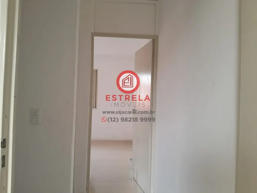 Foto 5 de Casa de Condomínio com 2 quartos à venda, 80m2 em Parque Califórnia, Jacarei - SP