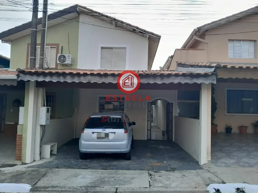 Foto 2 de Casa de Condomínio com 2 quartos à venda, 80m2 em Parque Califórnia, Jacarei - SP