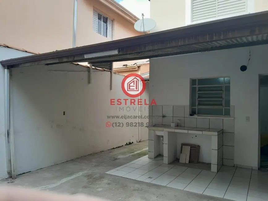 Foto 3 de Casa de Condomínio com 2 quartos à venda, 80m2 em Parque Califórnia, Jacarei - SP