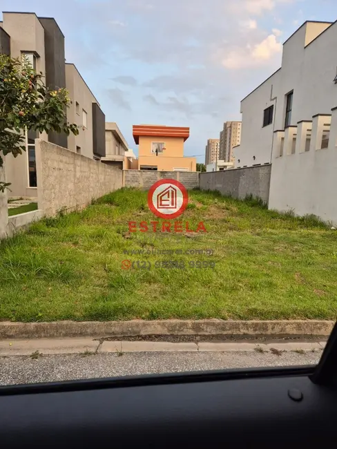Foto 1 de Terreno / Lote à venda em Jardim Jacinto, Jacarei - SP