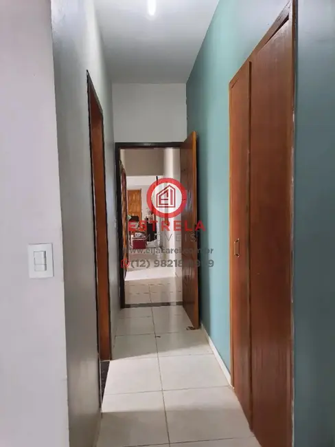 Foto 3 de Casa com 2 quartos à venda, 250m2 em Jardim Terras de São João, Jacarei - SP