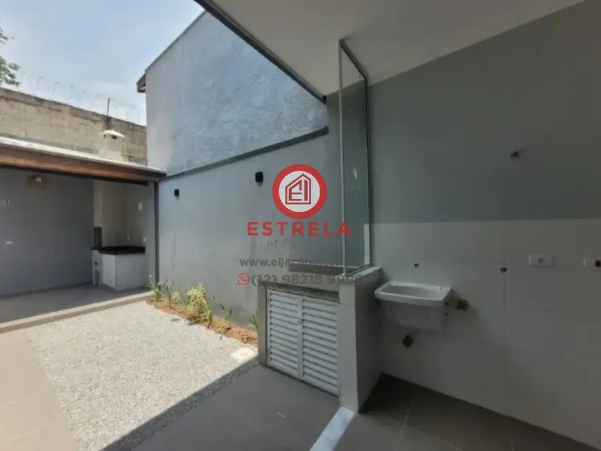 Foto 2 de Casa com 3 quartos à venda, 131m2 em Jardim Altos de Santana II, Jacarei - SP