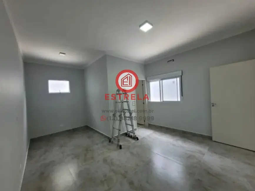 Foto 3 de Casa com 3 quartos à venda, 131m2 em Jardim Altos de Santana II, Jacarei - SP