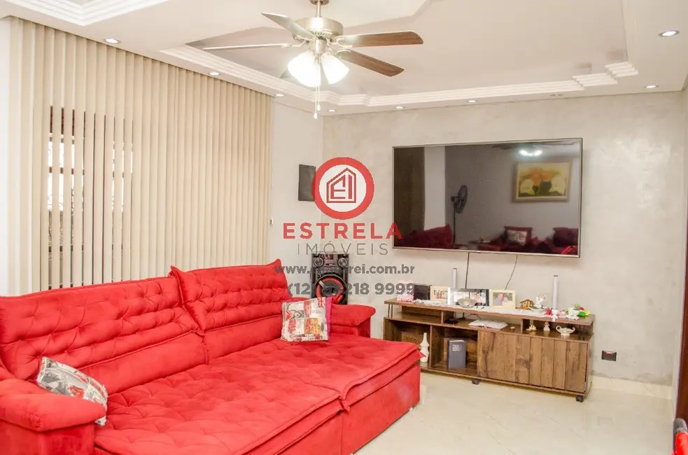 Foto 7 de Casa com 4 quartos à venda, 212m2 em Jardim Flórida, Jacarei - SP