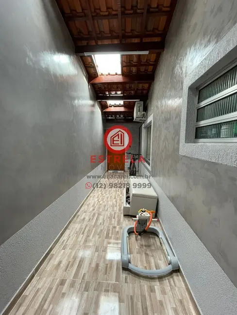 Foto 5 de Casa com 4 quartos à venda, 212m2 em Jardim Flórida, Jacarei - SP