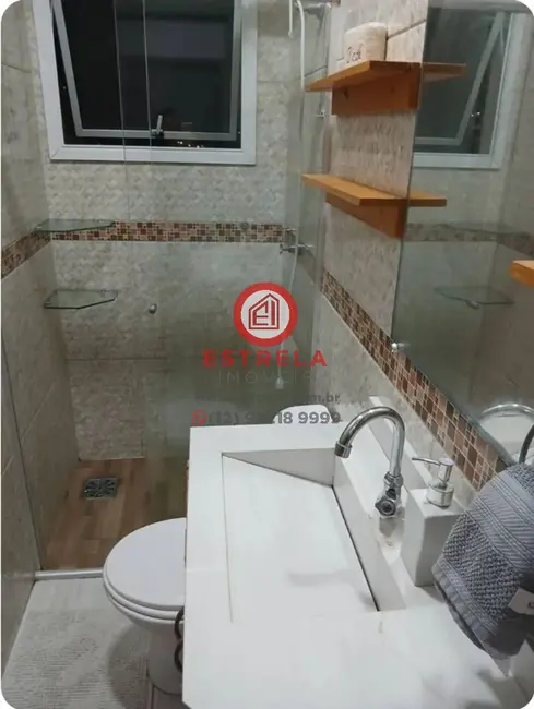 Foto 8 de Casa com 2 quartos à venda, 90m2 em Centro, Jacarei - SP