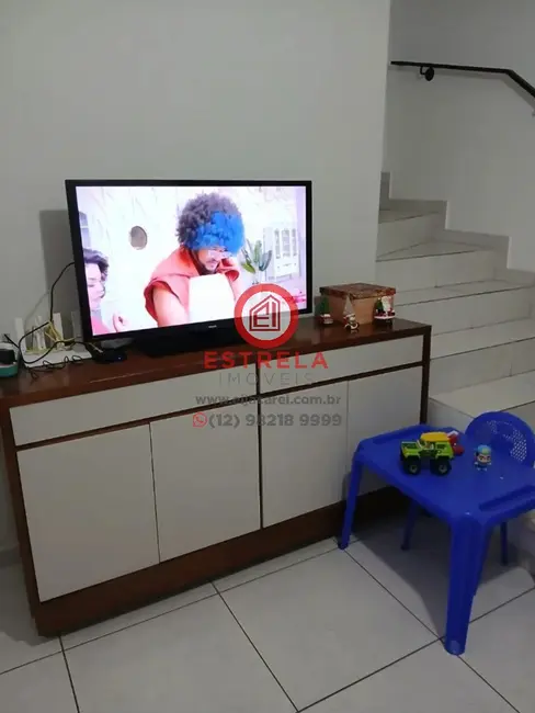 Foto 9 de Casa com 2 quartos à venda, 90m2 em Centro, Jacarei - SP