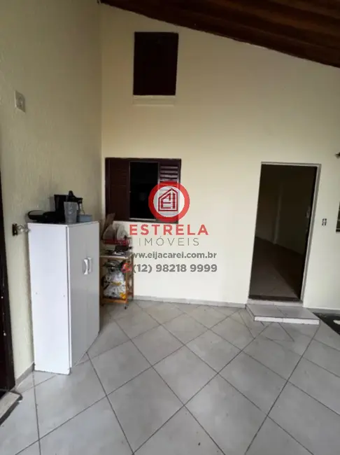 Foto 3 de Casa com 4 quartos à venda, 197m2 em Vila Zezé, Jacarei - SP