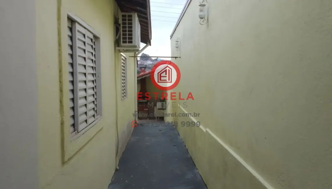 Foto 4 de Casa com 2 quartos à venda, 150m2 em Jardim Maria Amélia, Jacarei - SP