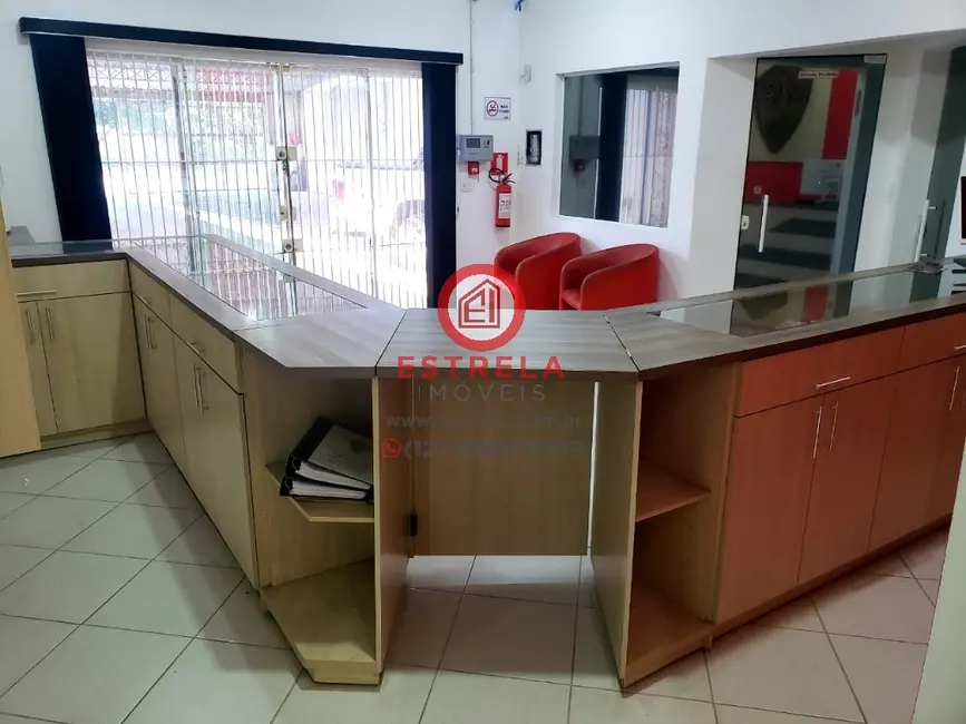 Foto 1 de Armazém / Galpão à venda, 600m2 em Jardim Terras de Santa Helena, Jacarei - SP