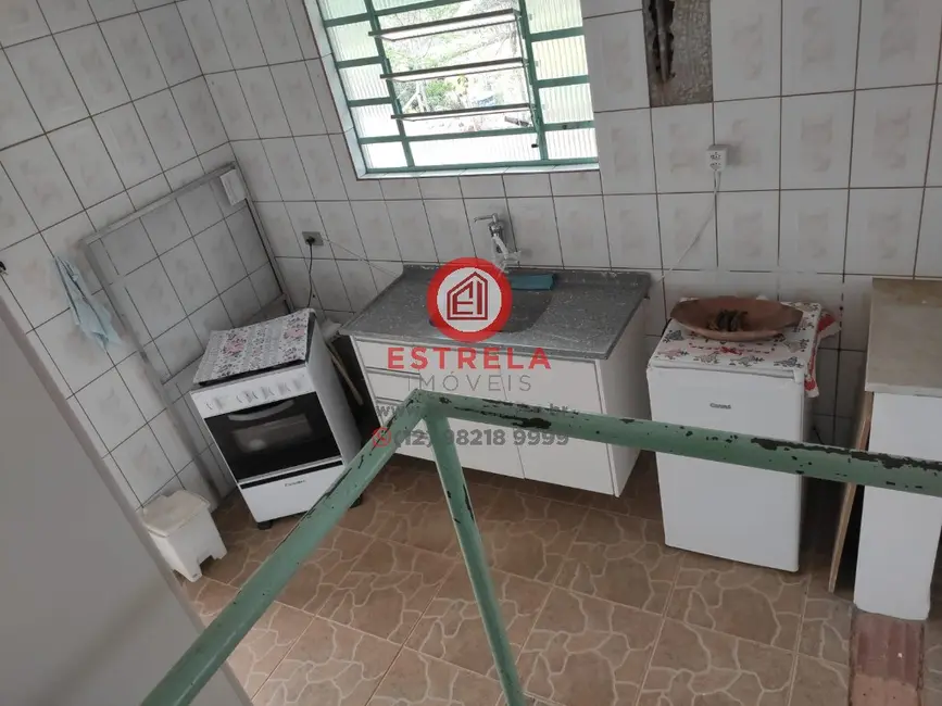 Foto 3 de Chácara com 2 quartos à venda, 47m2 em Jardim Colônia, Jacarei - SP