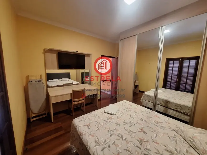 Foto 5 de Casa com 3 quartos à venda, 203m2 em Loteamento Villa Branca, Jacarei - SP