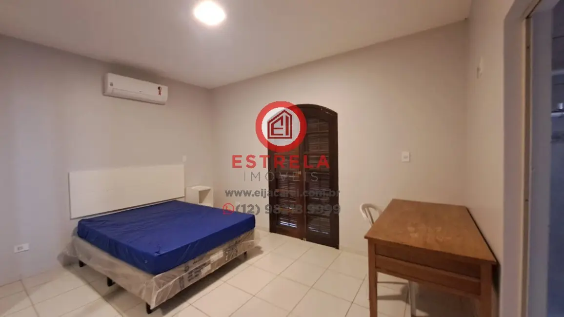 Foto 4 de Casa com 4 quartos à venda, 250m2 em Jardim Altos de Santana I, Jacarei - SP