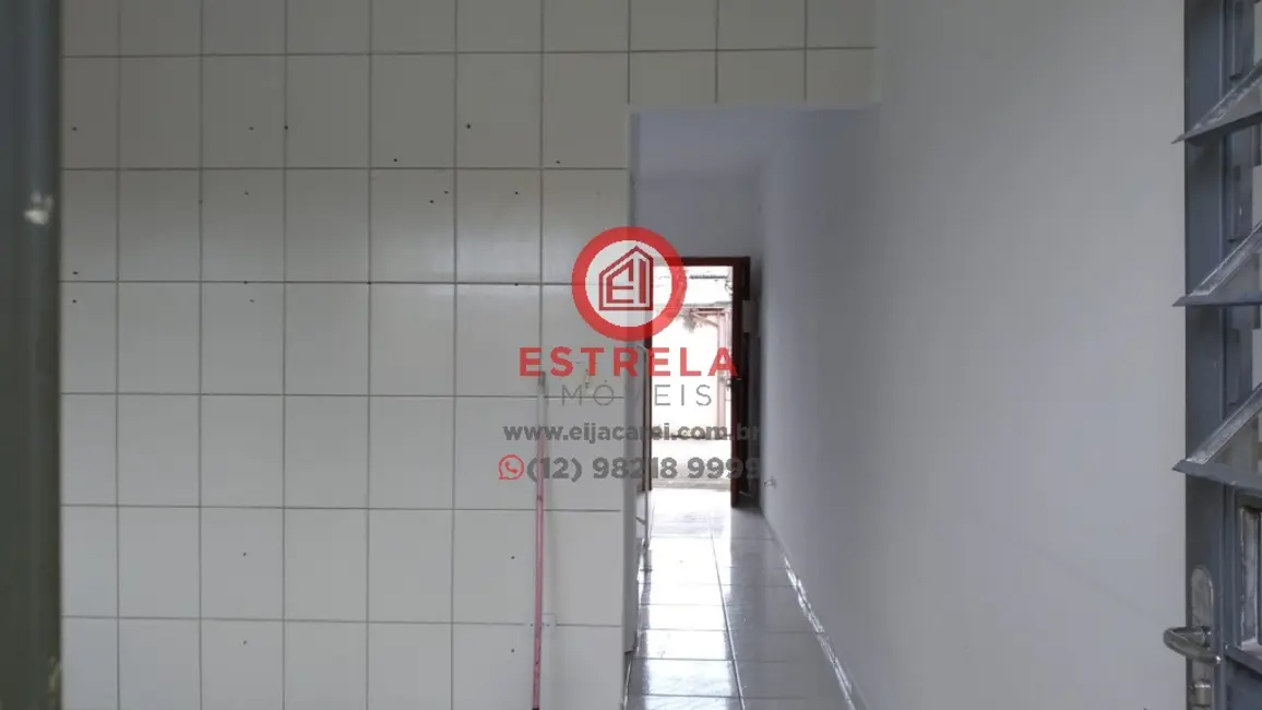 Foto 2 de Casa com 2 quartos para alugar, 80m2 em Parque dos Príncipes, Jacarei - SP