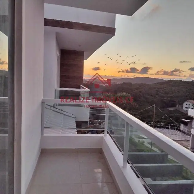 Foto 3 de Casa de Condomínio com 2 quartos à venda, 73m2 em Peró, Cabo Frio - RJ