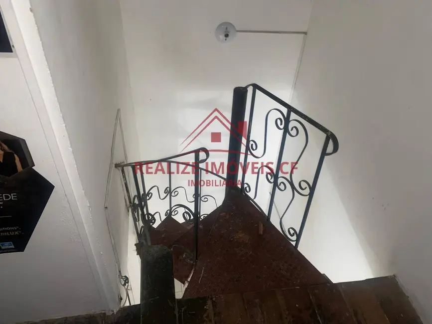 Sala Comercial para alugar, 40m2 em Centro, Cabo Frio - RJ - imagem 4 Foto 4 de Sala Comercial para alugar, 40m2 em Centro, Cabo Frio - RJ