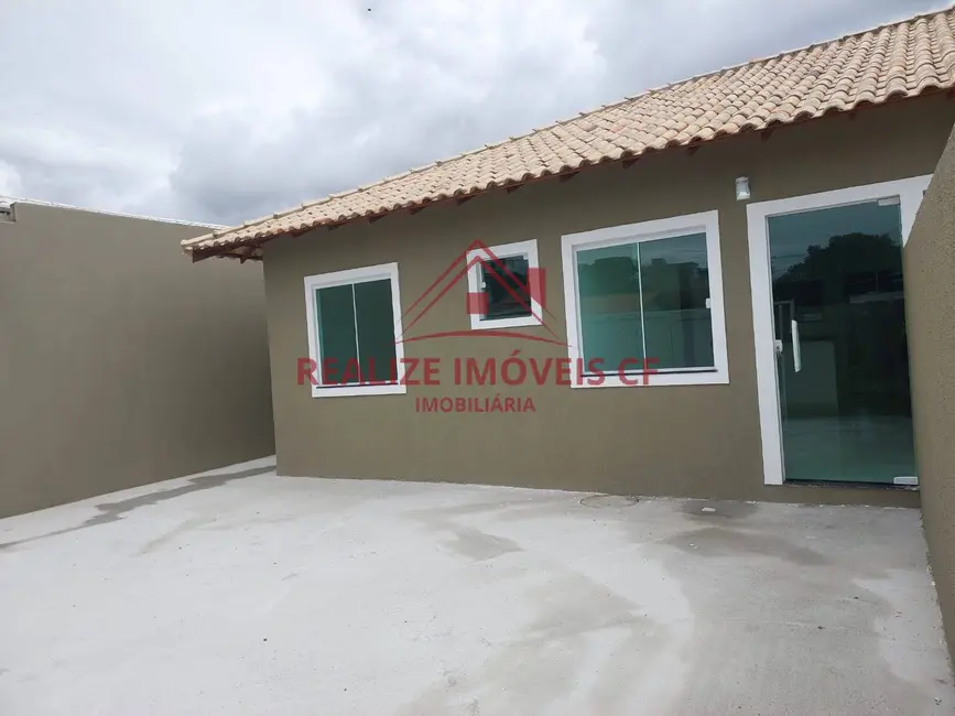 Foto 2 de Casa com 2 quartos à venda, 70m2 em Cabo Frio - RJ