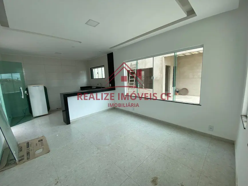 Foto 3 de Casa de Condomínio com 2 quartos à venda, 87m2 em Cabo Frio - RJ
