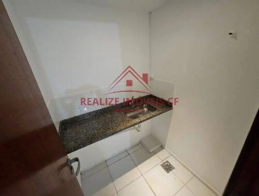 Loja para alugar, 50m2 em Centro, Cabo Frio - RJ - imagem 6 Foto 6 de Loja para alugar, 50m2 em Centro, Cabo Frio - RJ