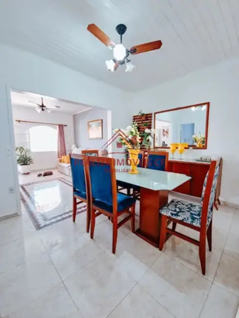 Foto 5 de Casa com 5 quartos à venda, 200m2 em Braga, Cabo Frio - RJ