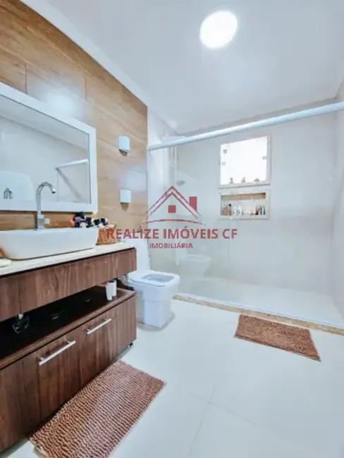 Foto 8 de Casa com 5 quartos à venda, 200m2 em Braga, Cabo Frio - RJ