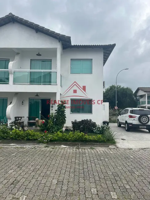 Foto 2 de Casa de Condomínio com 3 quartos à venda, 130m2 em Palmeiras, Cabo Frio - RJ