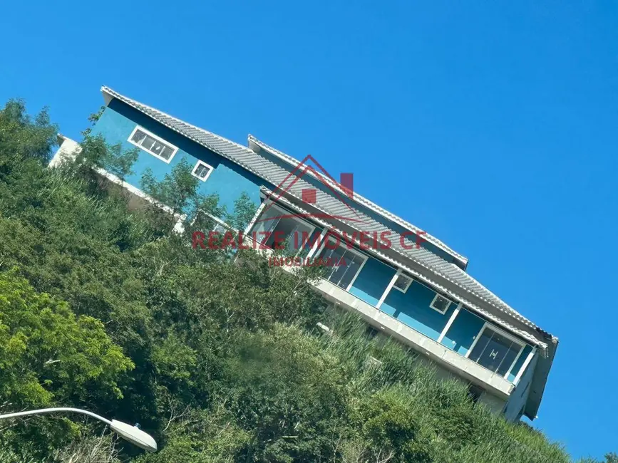Foto 1 de Casa com 5 quartos à venda, 512m2 em Cabo Frio - RJ