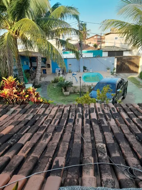 Foto 2 de Casa com 4 quartos à venda, 300m2 em Parque Burle, Cabo Frio - RJ