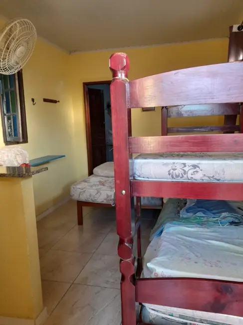 Foto 6 de Casa com 4 quartos à venda, 300m2 em Parque Burle, Cabo Frio - RJ